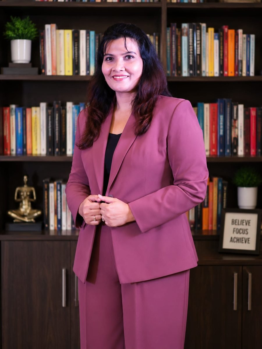 Smiita Malick, Life & Mindset Coach and Reiki Master Healer, professional portrait